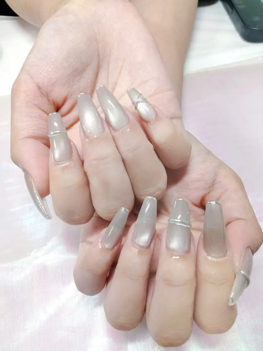 ネイル アートネイル マグネットネイル 持ち込み ワンカラーネイル 春ネイル ハンドネイル Miu nailのネイルデザイン
