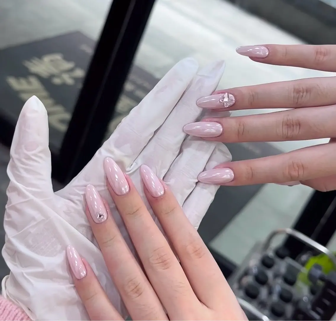 ネイル ハンドネイル H3 Nail Miniのネイルデザイン