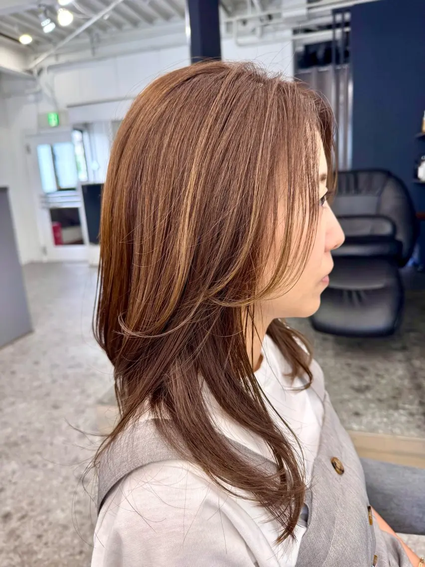セミロング レイヤーカット 箕面☆髪質改善☆安田 聡志のヘアスタイル