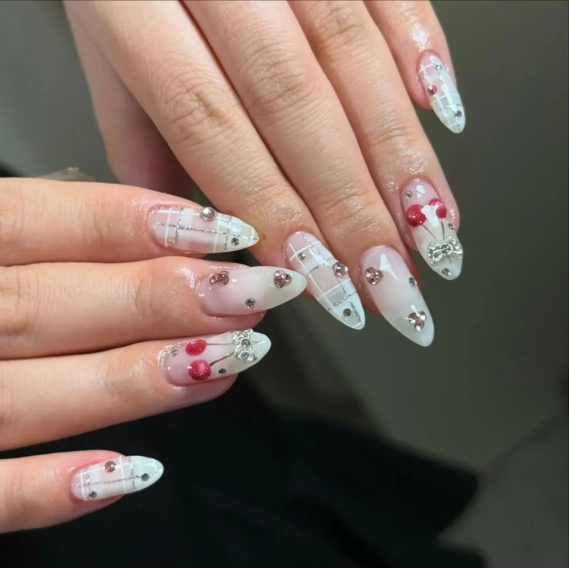 ネイル ハンドネイル Luna Nailsのネイルデザイン