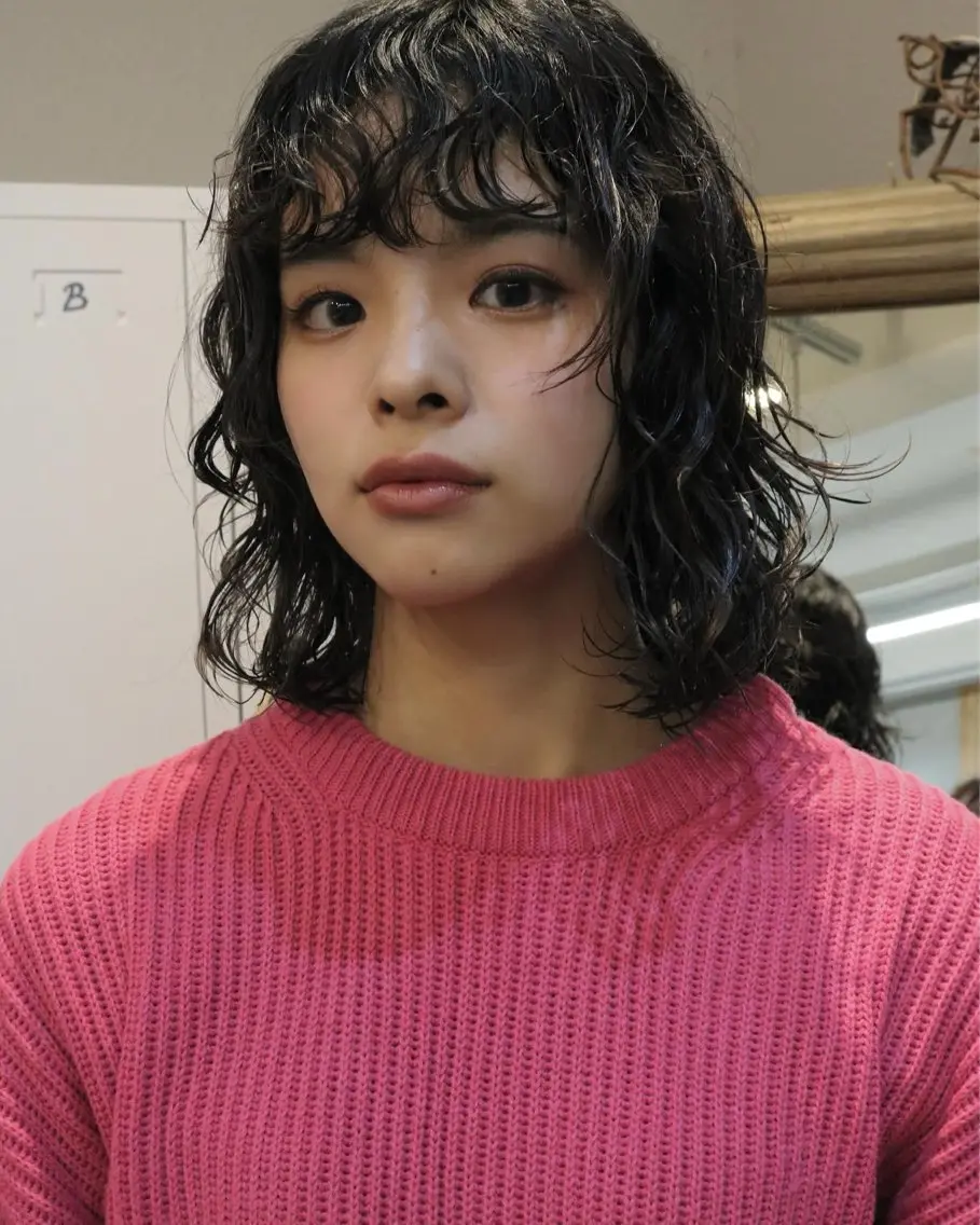 ミディアム パーマ カット パーマ トリートメント 松村 澪里のヘアスタイル
