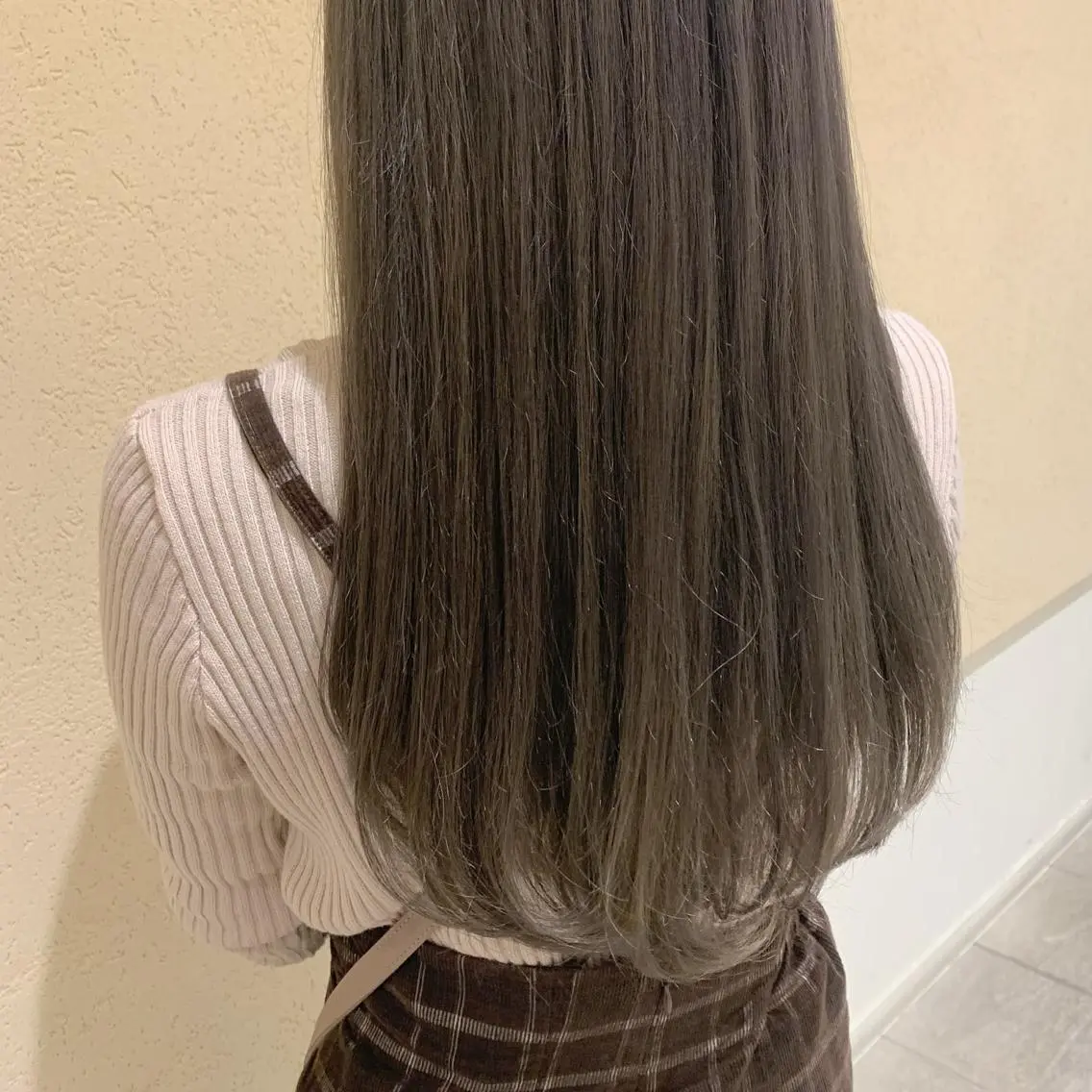 ロング カラー グレージュ 𝒢𝒾𝓇𝓁𝓎 ⑅ 𝓎𝓊𝓀𝒶のヘアスタイル