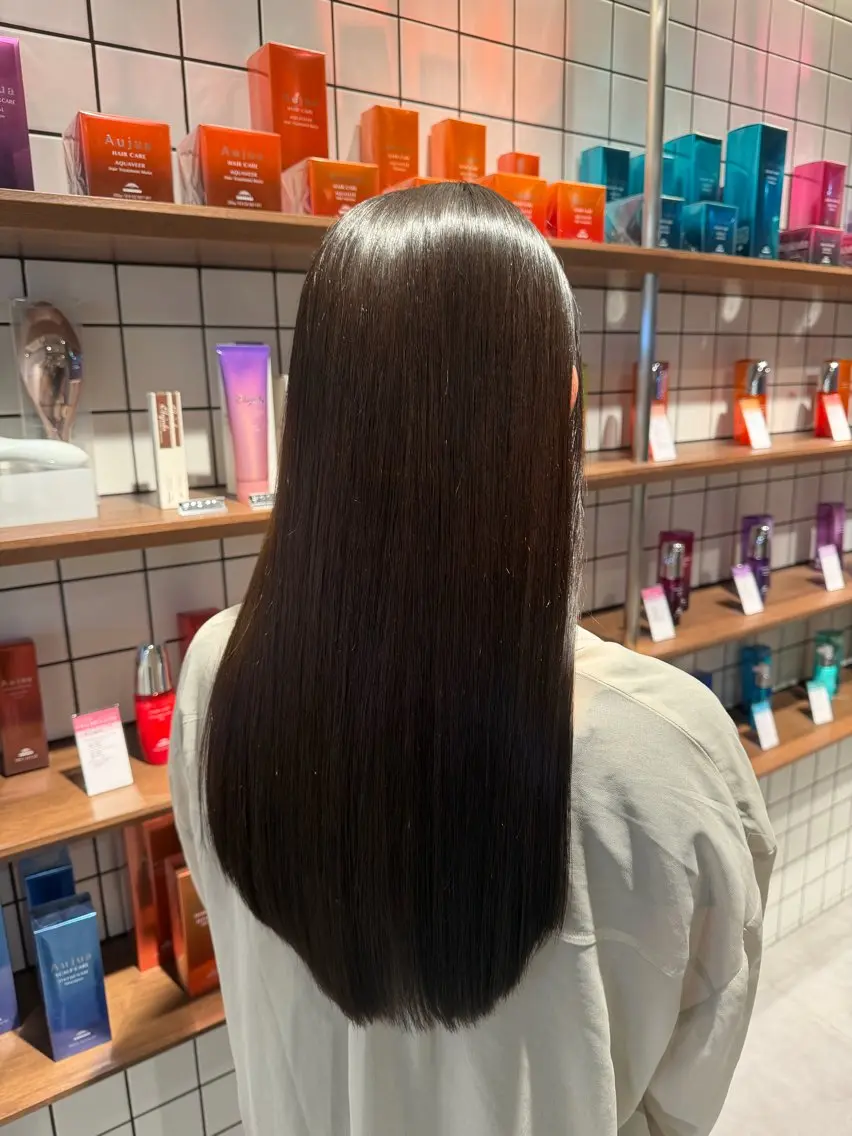 ロング カット 縮毛矯正 成田 流風のヘアスタイル