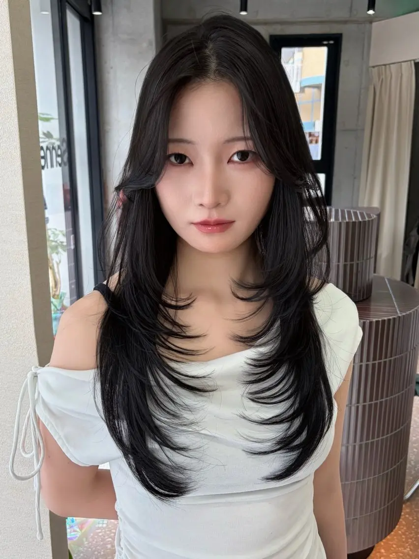 ロング ハッシュカット レイヤーカット Senne groupのヘアスタイル