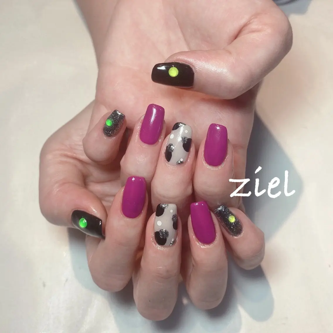 ネイル ziel _nailのネイルデザイン