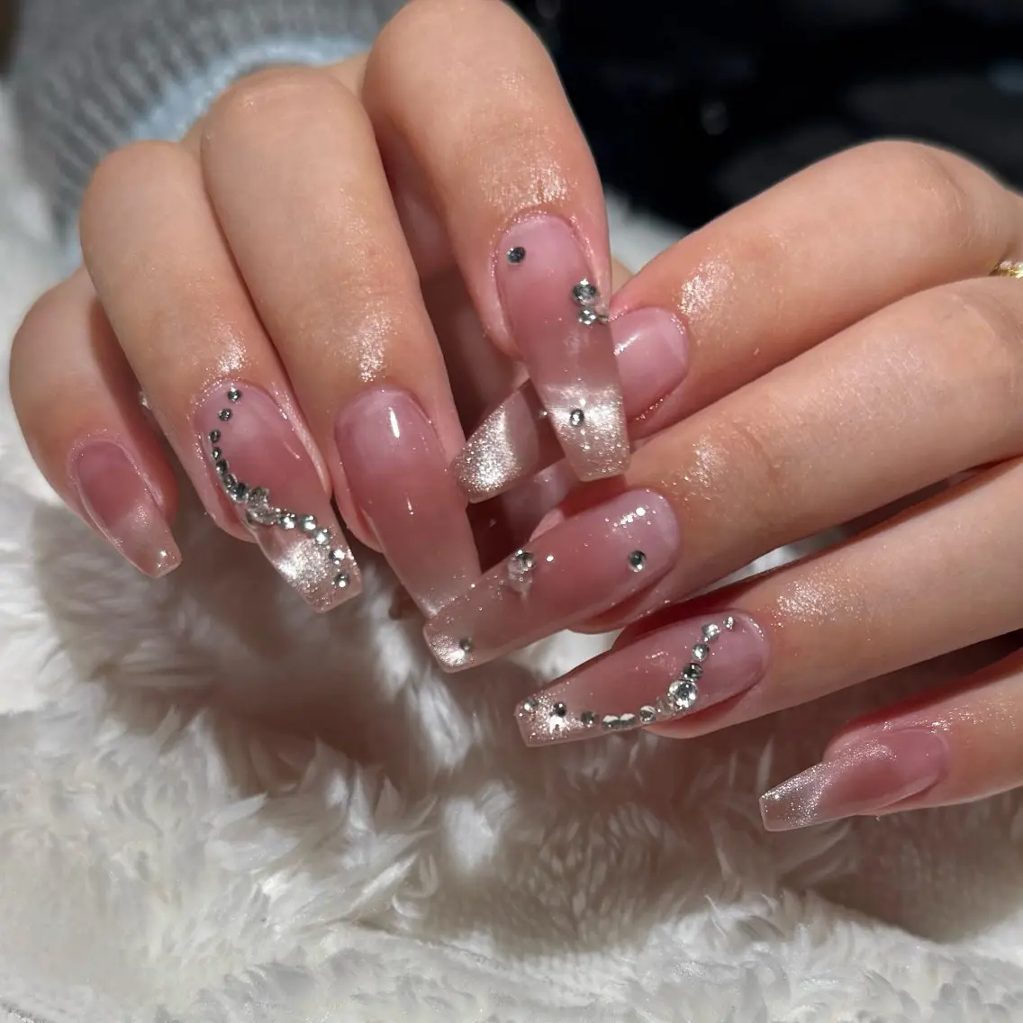 ネイル ロングネイル マグネットネイル ワンホンネイル ハンドネイル m kaori𓃟のネイルデザイン