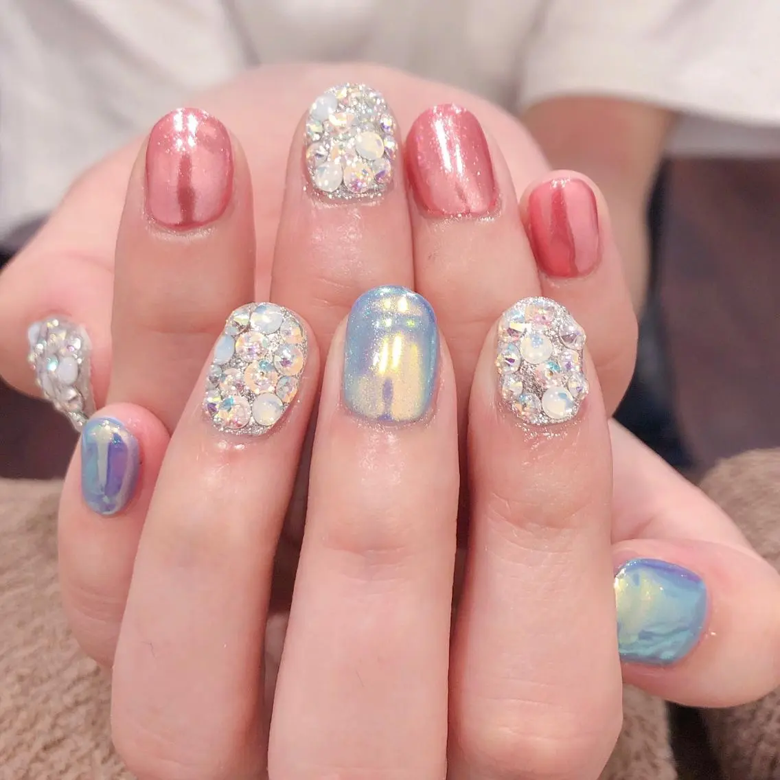 ネイル キラキラネイル BEBE BEAUTEのネイルデザイン