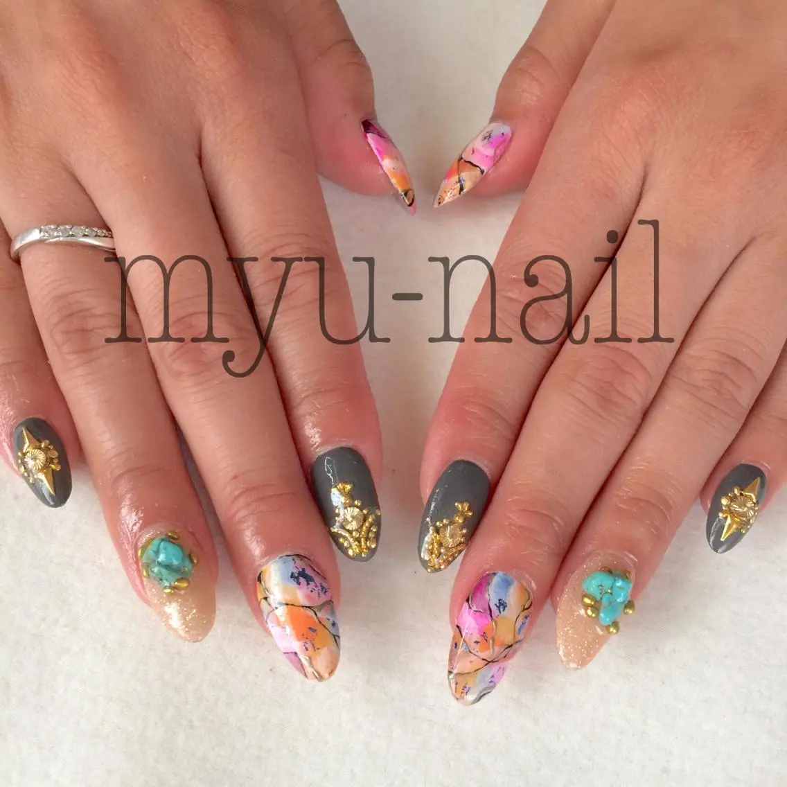ネイル スカルプネイル ハンドネイル ホームサロン myu-nailのネイルデザイン