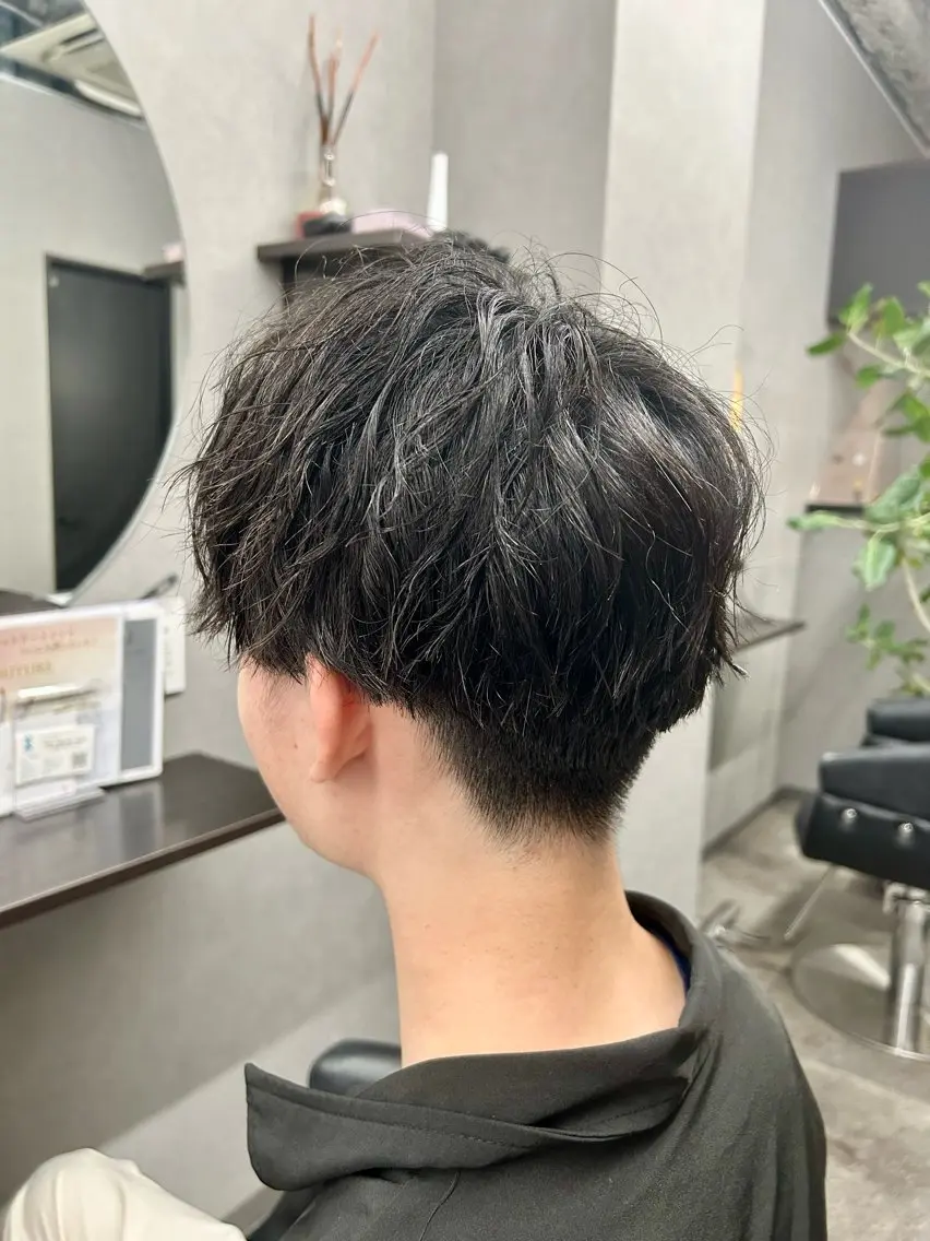 ショート パーマ メンズ カット パーマ ゲーマー美容師 KENTOのヘアスタイル