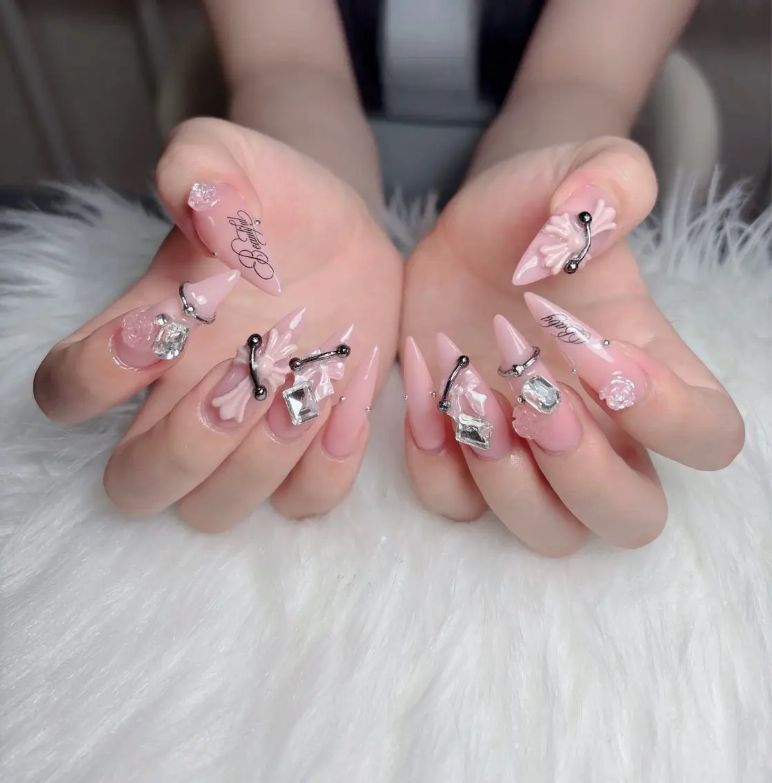 ネイル Swan Nail Salonのネイルデザイン