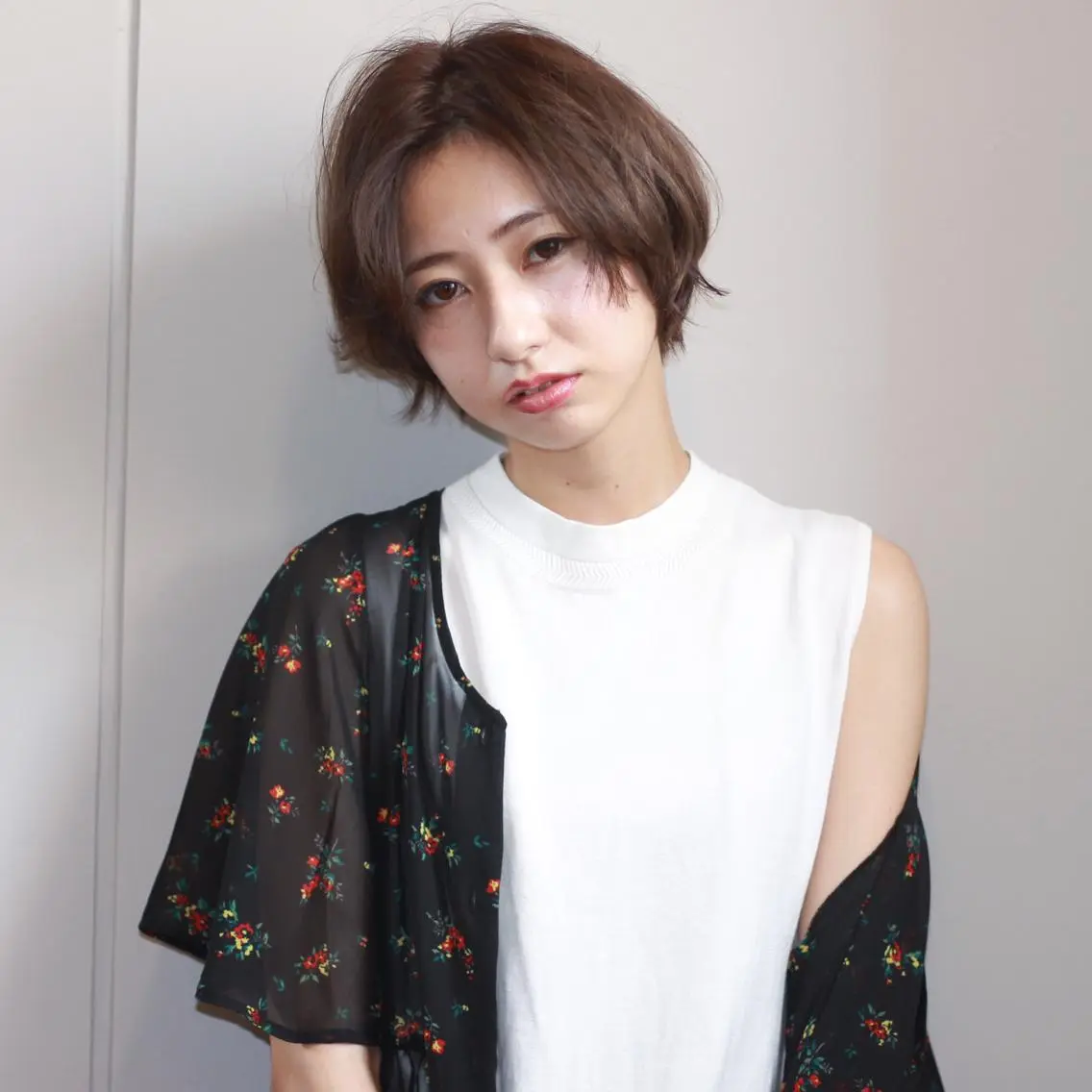 ショート カラー ショートヘア 薬院:今泉/上川美幸 ボブ/顔周りレイヤーのヘアスタイル