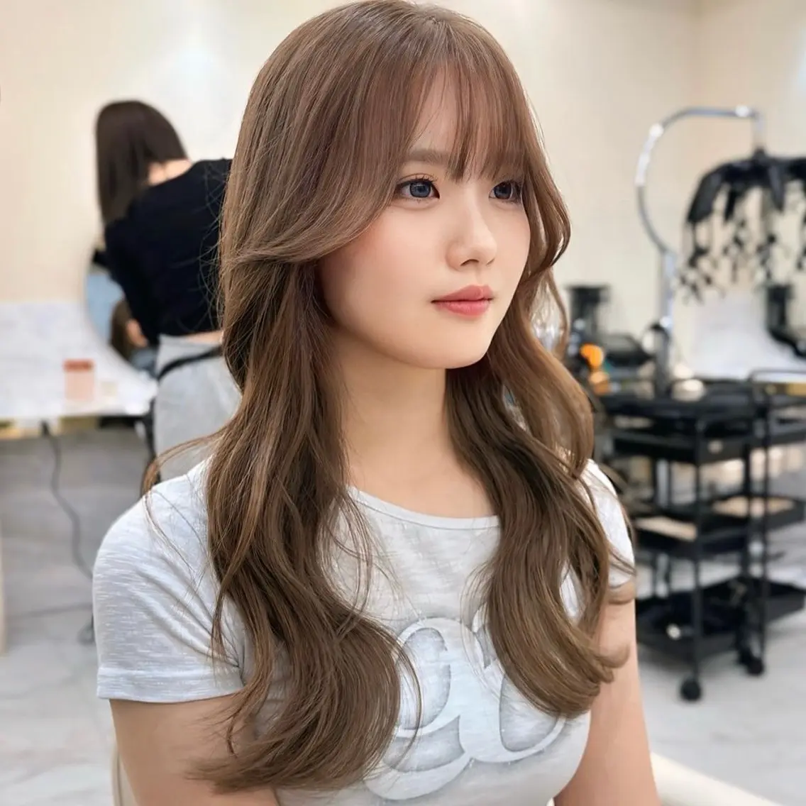 セミロング ボブ 顔周りカット 髪質改善 韓国風ヘア レイヤーカット CHAINON CENTREのヘアスタイル