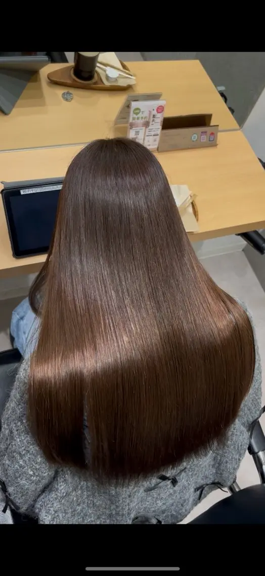 セミロング カラー アクアカラー ケアカラー 髪質改善 トリートメント カット ヘアカラー トリートメント 髪質改善ヘアケア 艶髪特化/上田のヘアスタイル