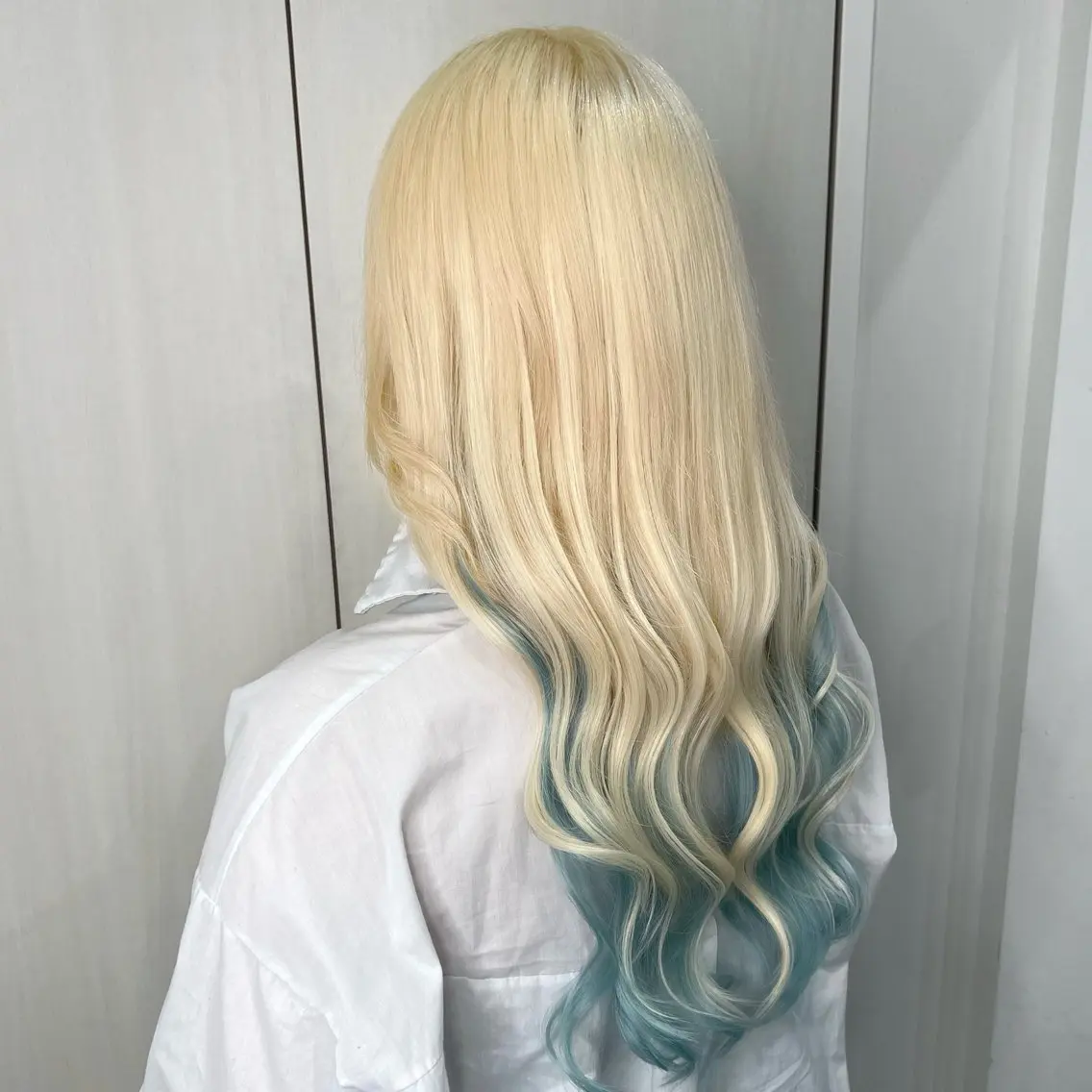ロング カラー 抜きっぱなしブロンド ブロンド ヘアカラー エクステ 🦋エクステ🦋 TOMOKAのヘアスタイル