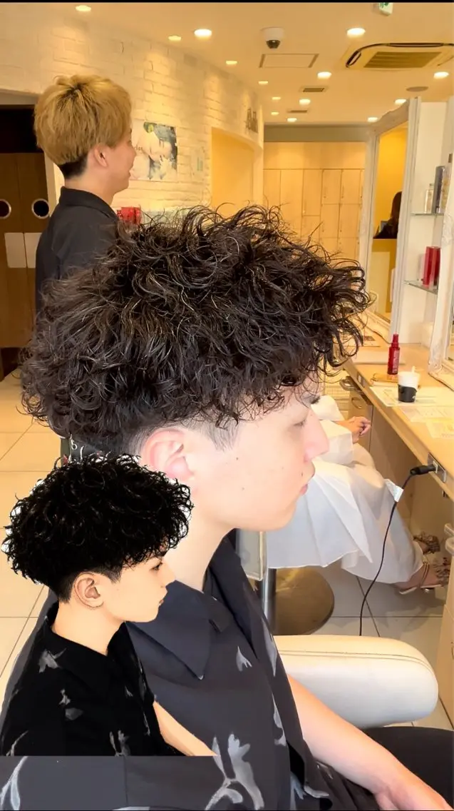 パーマ メンズ カット パーマ メンズパーマ特化型 美容師/荒井海音のヘアスタイル