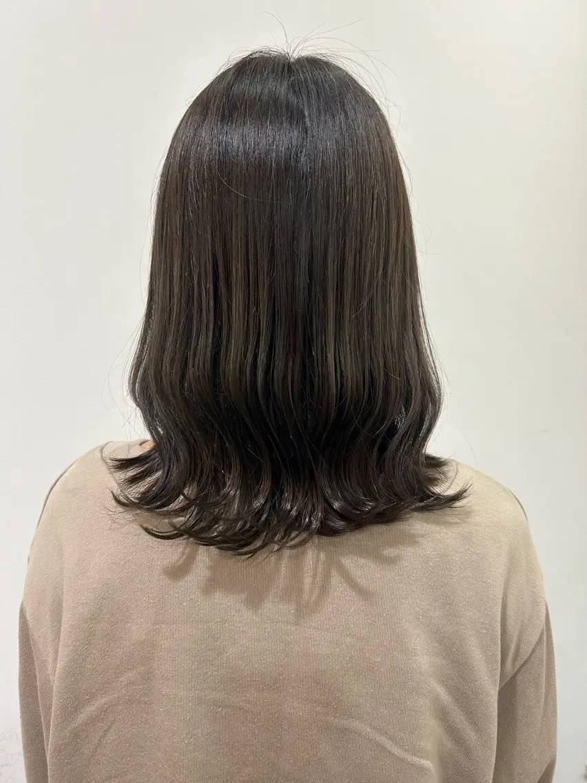 ミディアム カラー merc.🌿✨ いとうりかのヘアスタイル