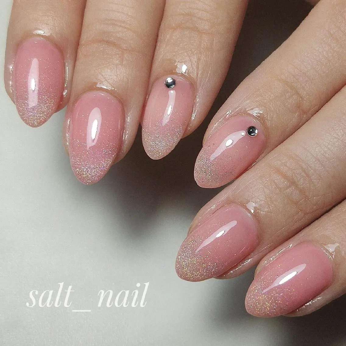 ネイル オーロラネイル マグネットネイル 個人サロン saltnailのネイルデザイン