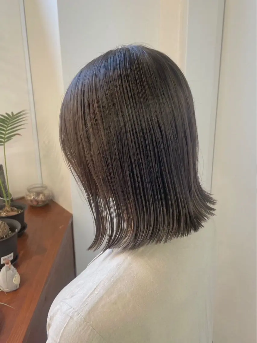 ミディアム カラー ヘアカラー Fumina 🤍のヘアスタイル