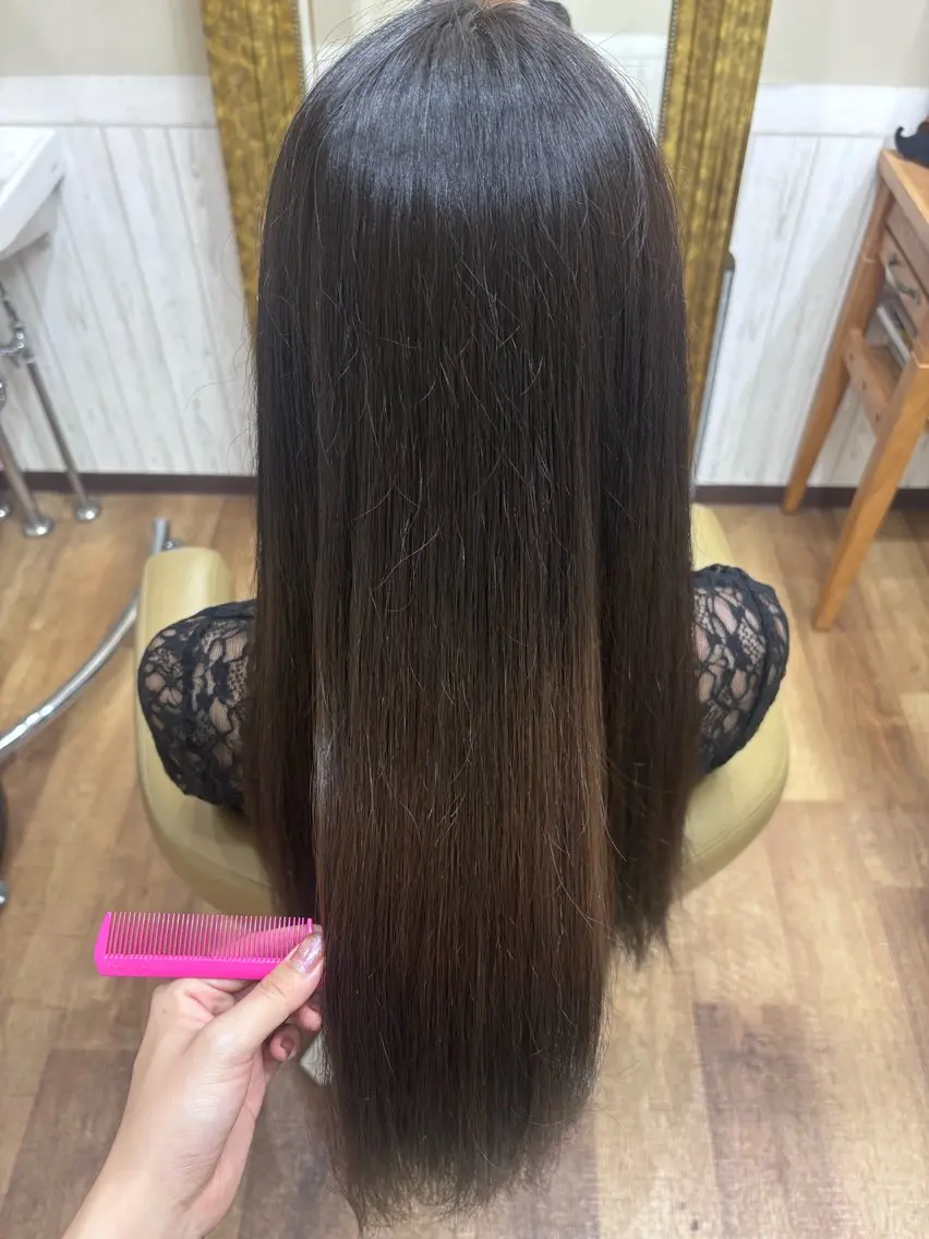 ロング カラー ピンクカラー ヘアカラー 松尾 果南のヘアスタイル