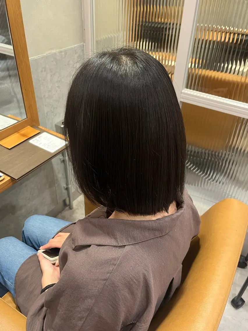 ミディアム パーマ 髪質改善 ストレートパーマ 鈴木 凜のヘアスタイル