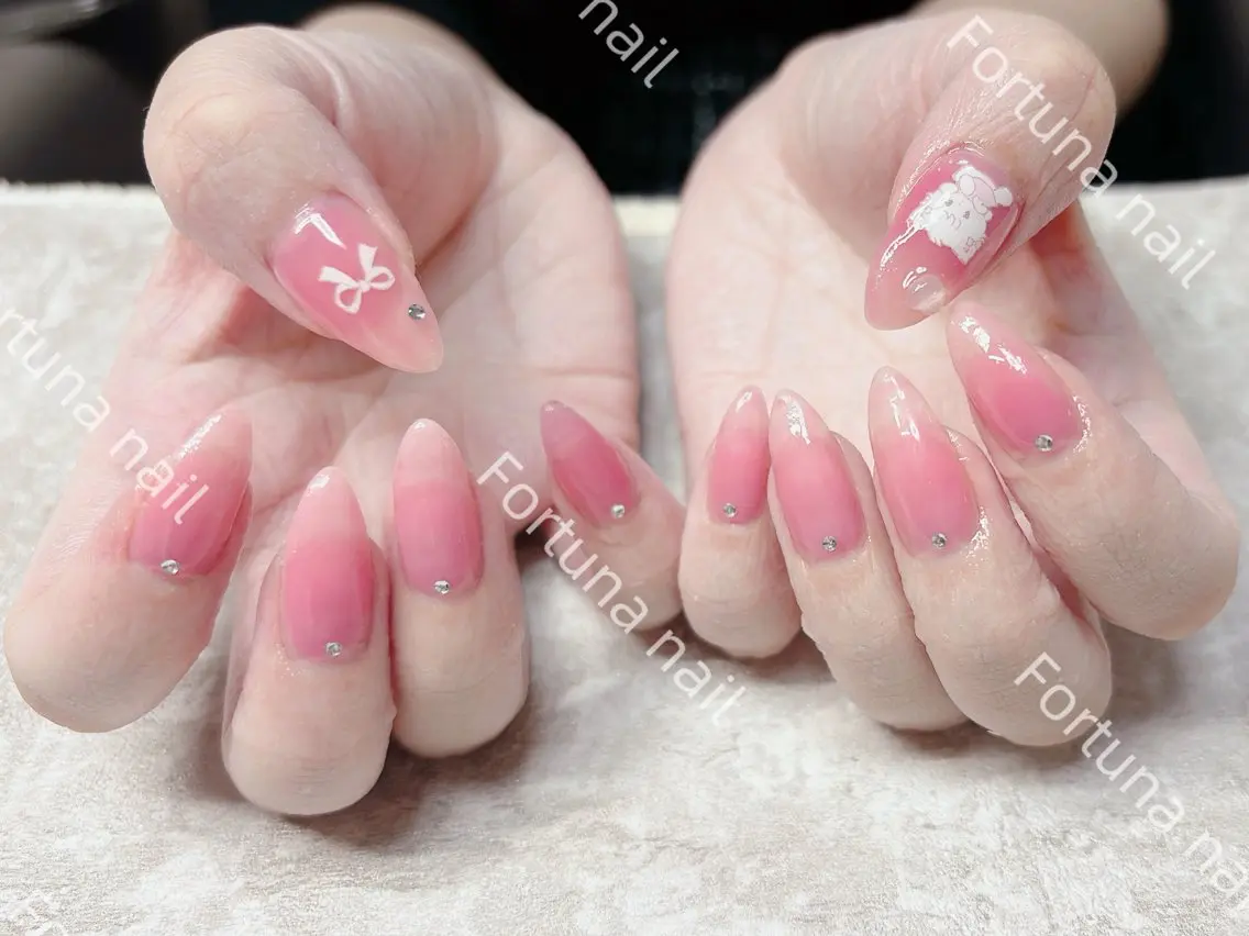 ネイル Nail •Head スパFortunaのネイルデザイン