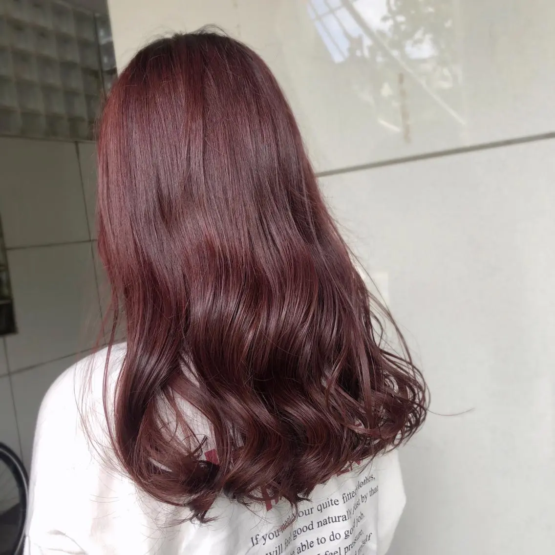 ミディアム カラー ヘアカラー トリートメント 山崎 絵莉香のヘアスタイル