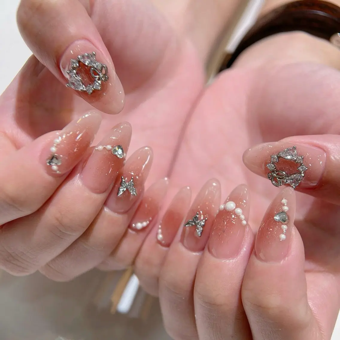 ネイル Hin Hana Nailのネイルデザイン