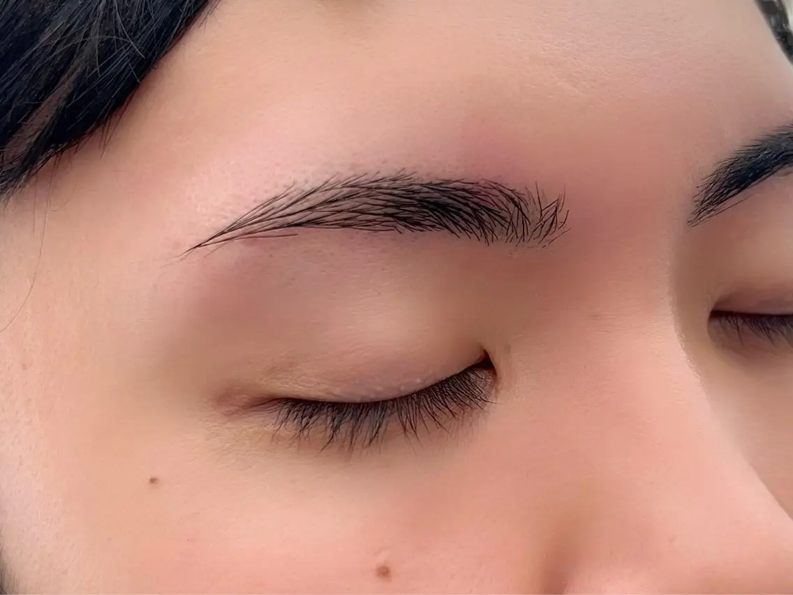 男女共に大人気！アイブロウの写真