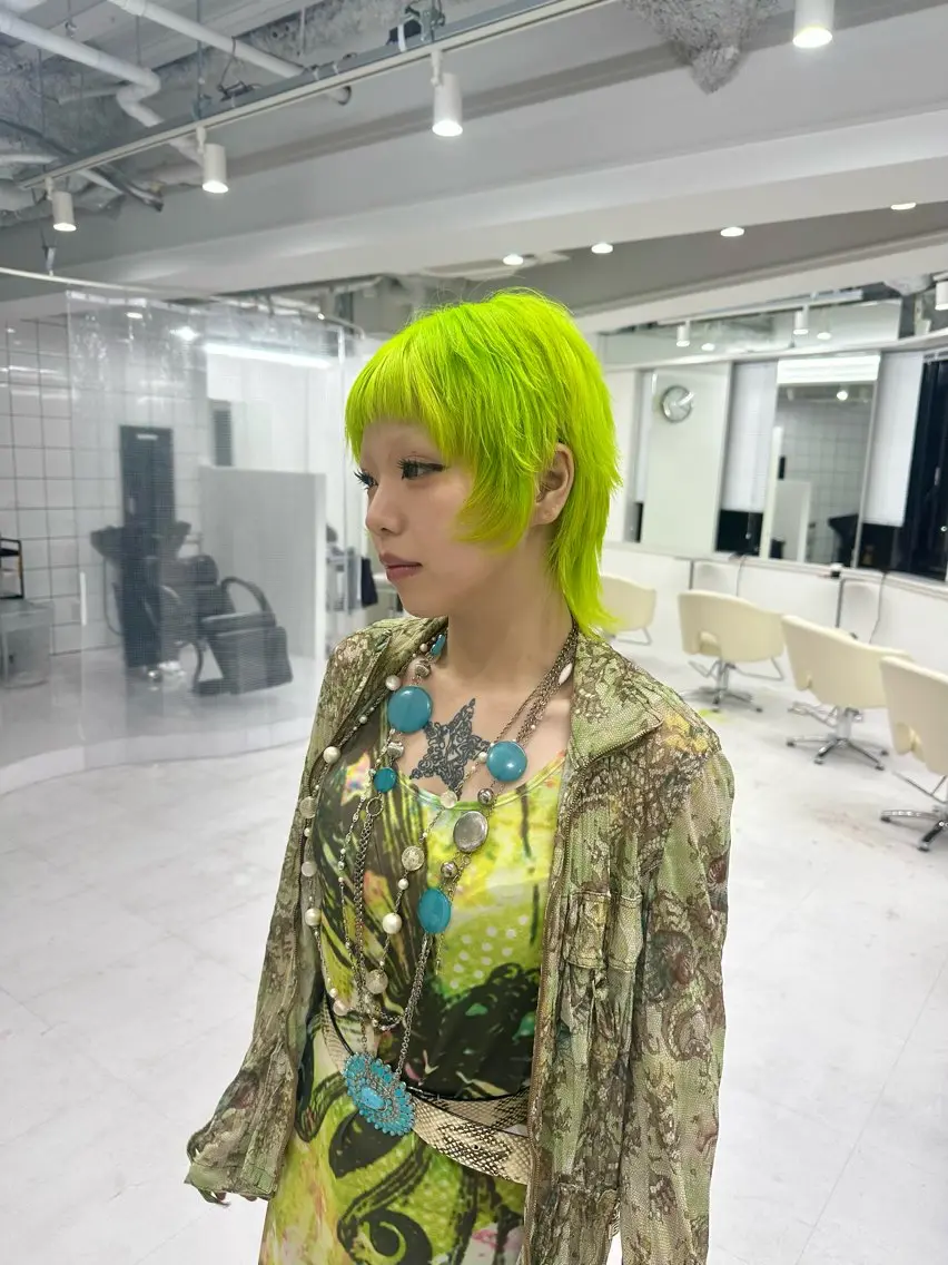 ショート カラー ハイトーン/デザイン カラー/HAYATOのヘアスタイル