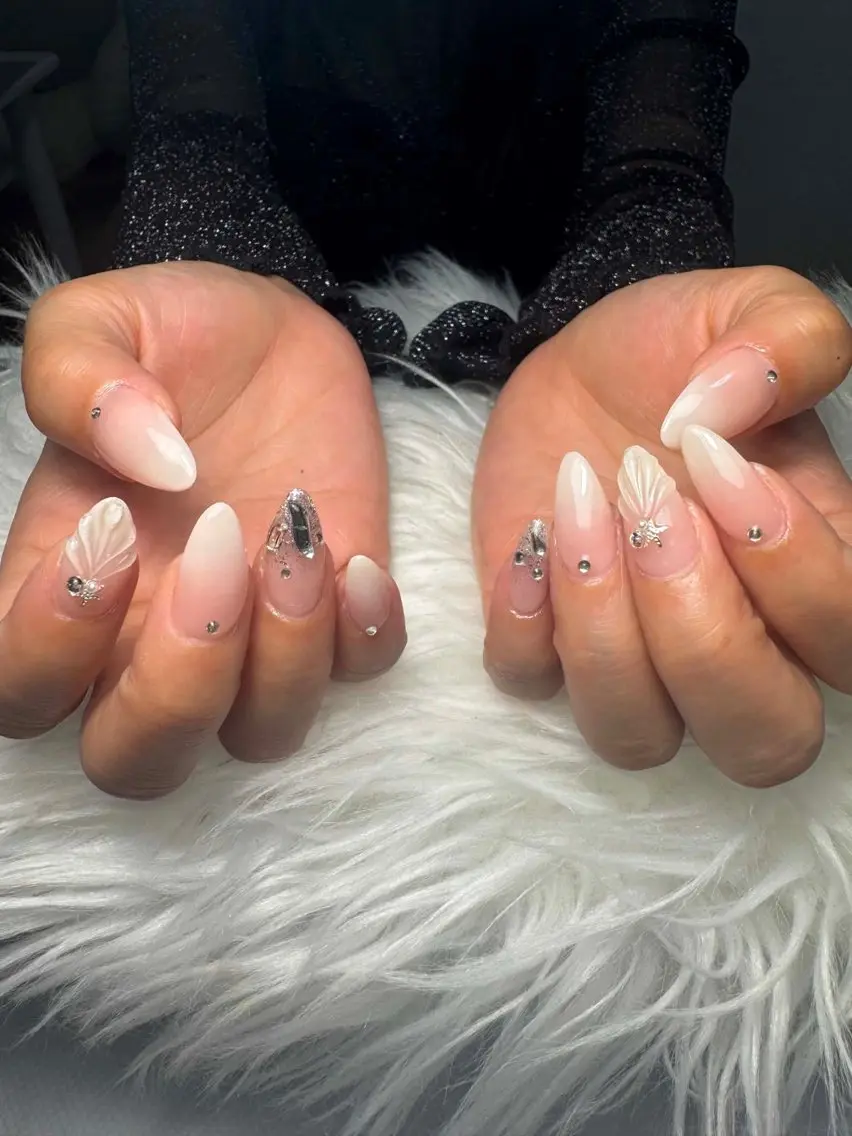 ネイル ハンドネイル Anmi Nail 新宿のネイルデザイン