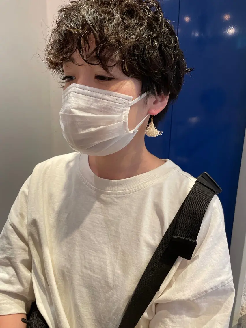 ショート カラー パーマ ショートヘア カット ヘアカラー パーマ トリートメント レイヤー/似合わせ TAKUYAのヘアスタイル