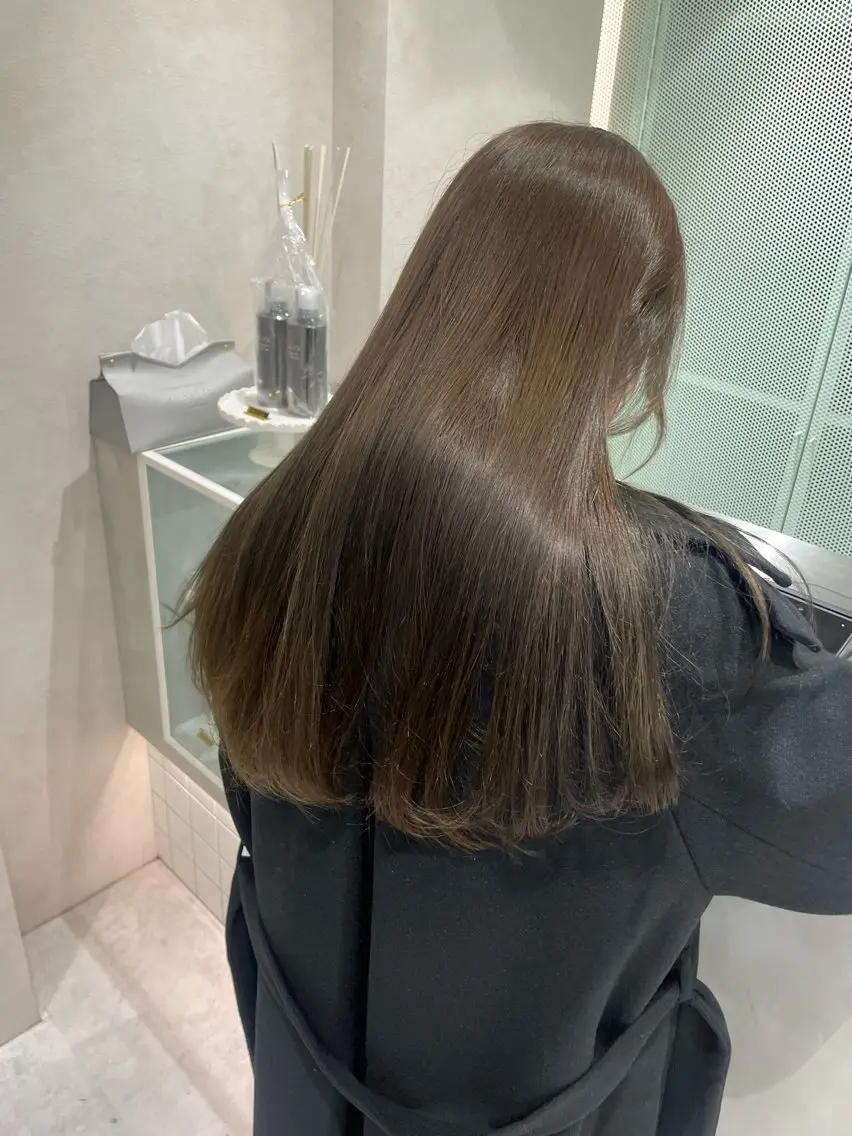 ☔️梅雨時期にオススメ!カット+地毛風ストレートでお手入れ楽ちん しっとりまとまる3step トリートメント付き❣️の写真