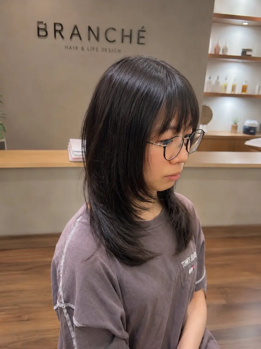 セミロング 顔周りカット レイヤーカット 似合わせカット カット 穐山 翔也のヘアスタイル
