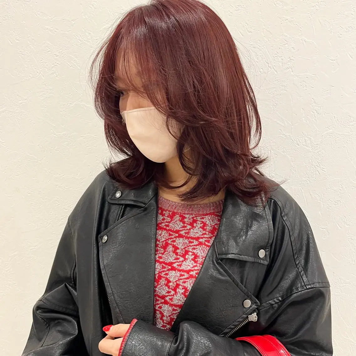 ミディアム カラー レッドカラー 【本陣】カット モデル/朝岡 慧のヘアスタイル