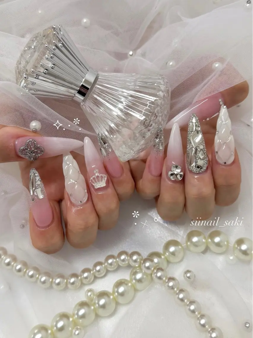ネイル Sii nail 🤍SAKIのネイルデザイン