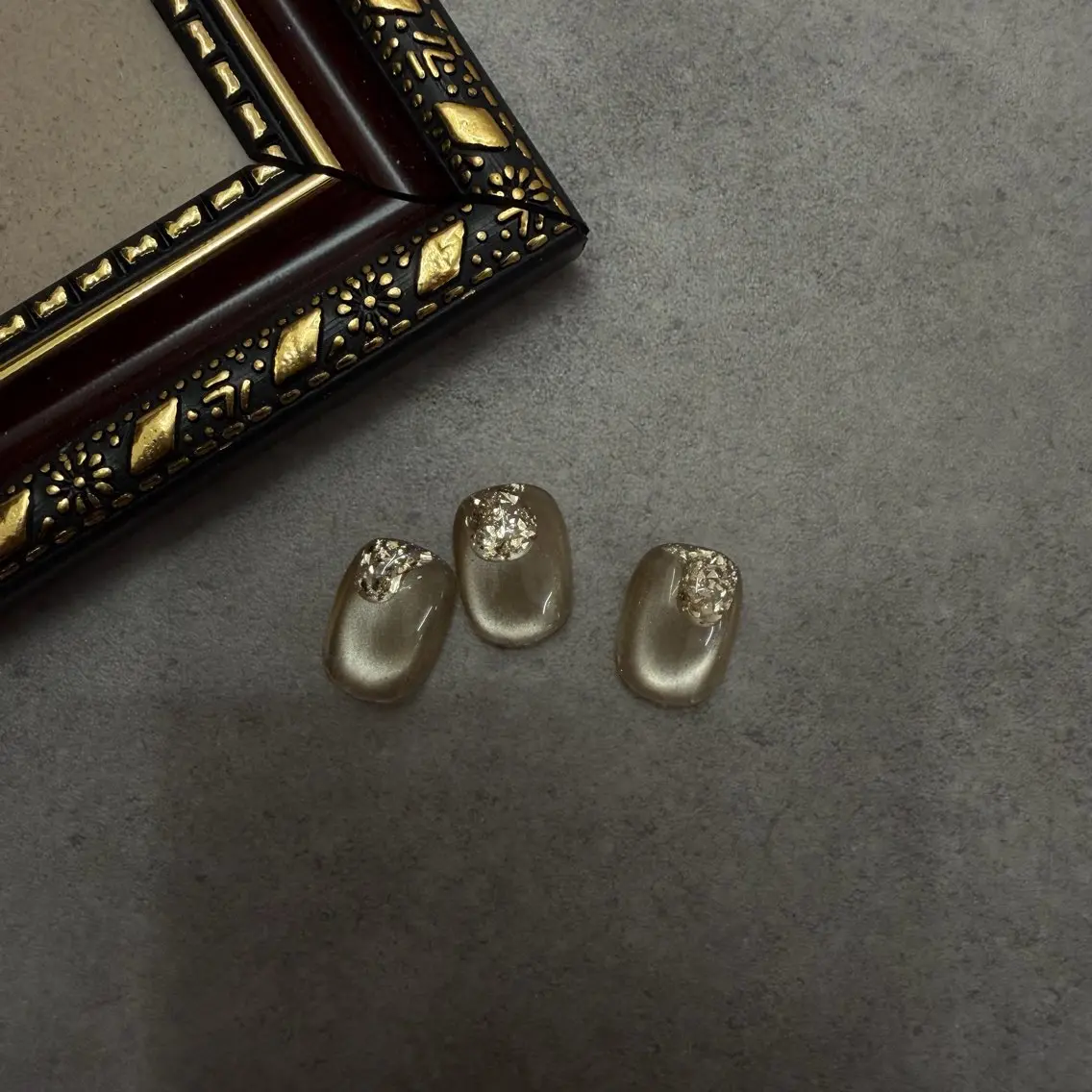 ネイル ドット ジェルネイル キラキラネイル マグネットネイル ニュアンスネイル ハンドネイル ハンドケア Bana_ Nailのネイルデザイン