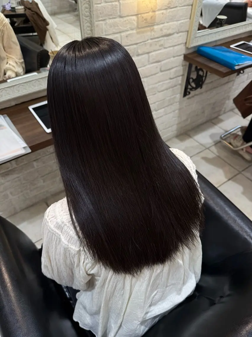 セミロング ボブ 韓国風ヘア レイヤーカット 🩵RIKO🩵 透明感カラー🫧のヘアスタイル