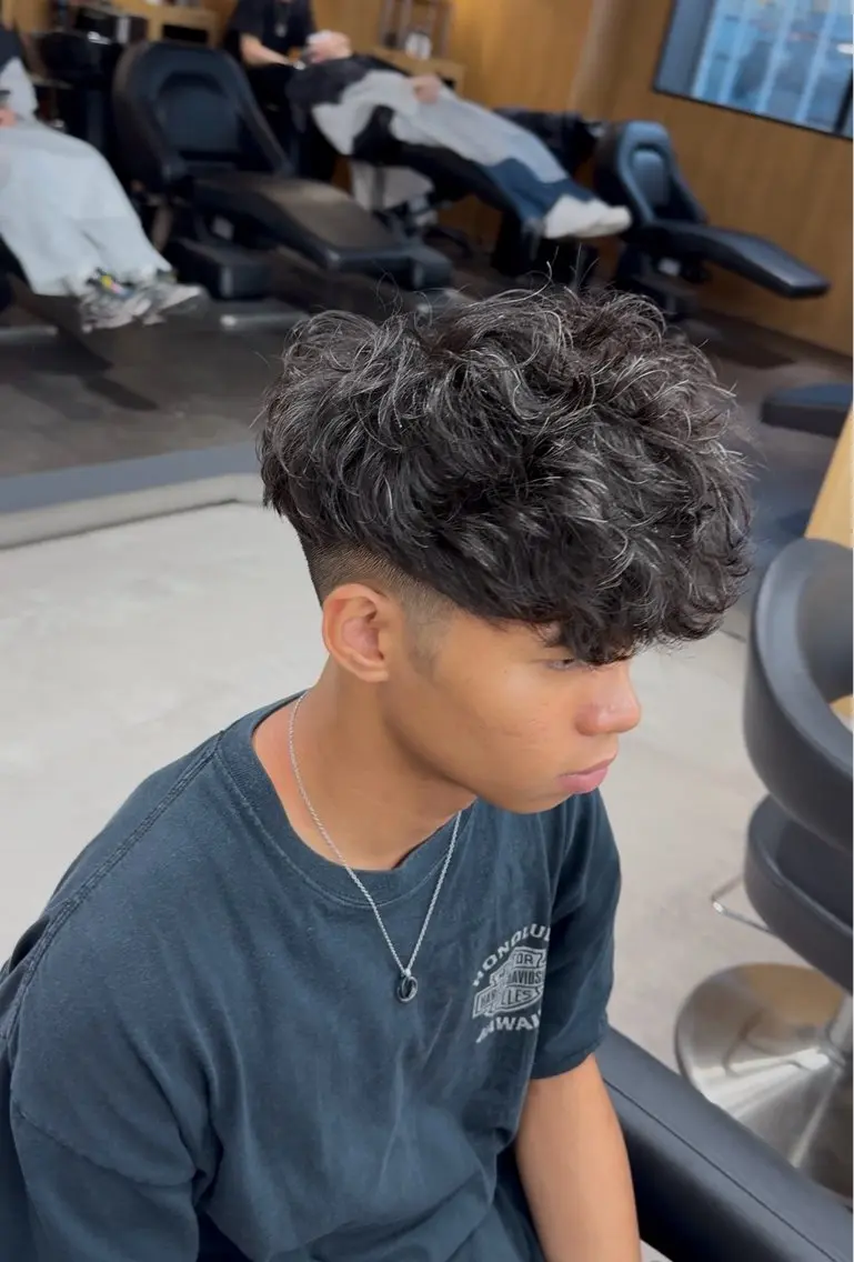 ショート カット パーマ メンズ特化 パーマ水沼心のヘアスタイル