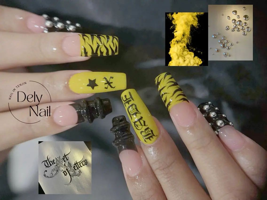 ネイル キラキラネイル 韓国ネイル ロングネイル ワンホンネイル ホワイト ハンドネイル Dely Nailのネイルデザイン