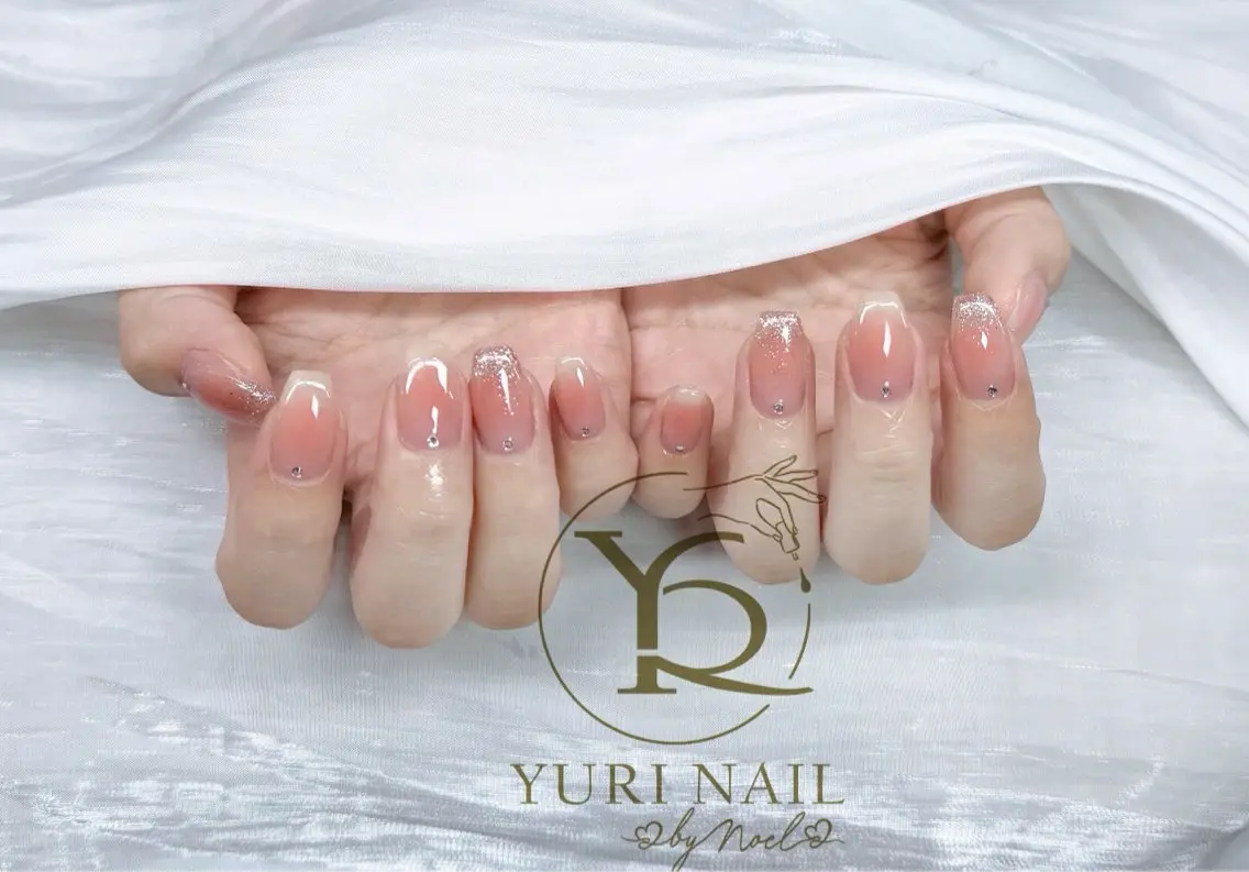 ネイル チークネイル フットネイル フレンチネイル グラデーション キラキラネイル ハンドネイル フットネイル ハンドケア YURI Nail Funabashiのネイルデザイン