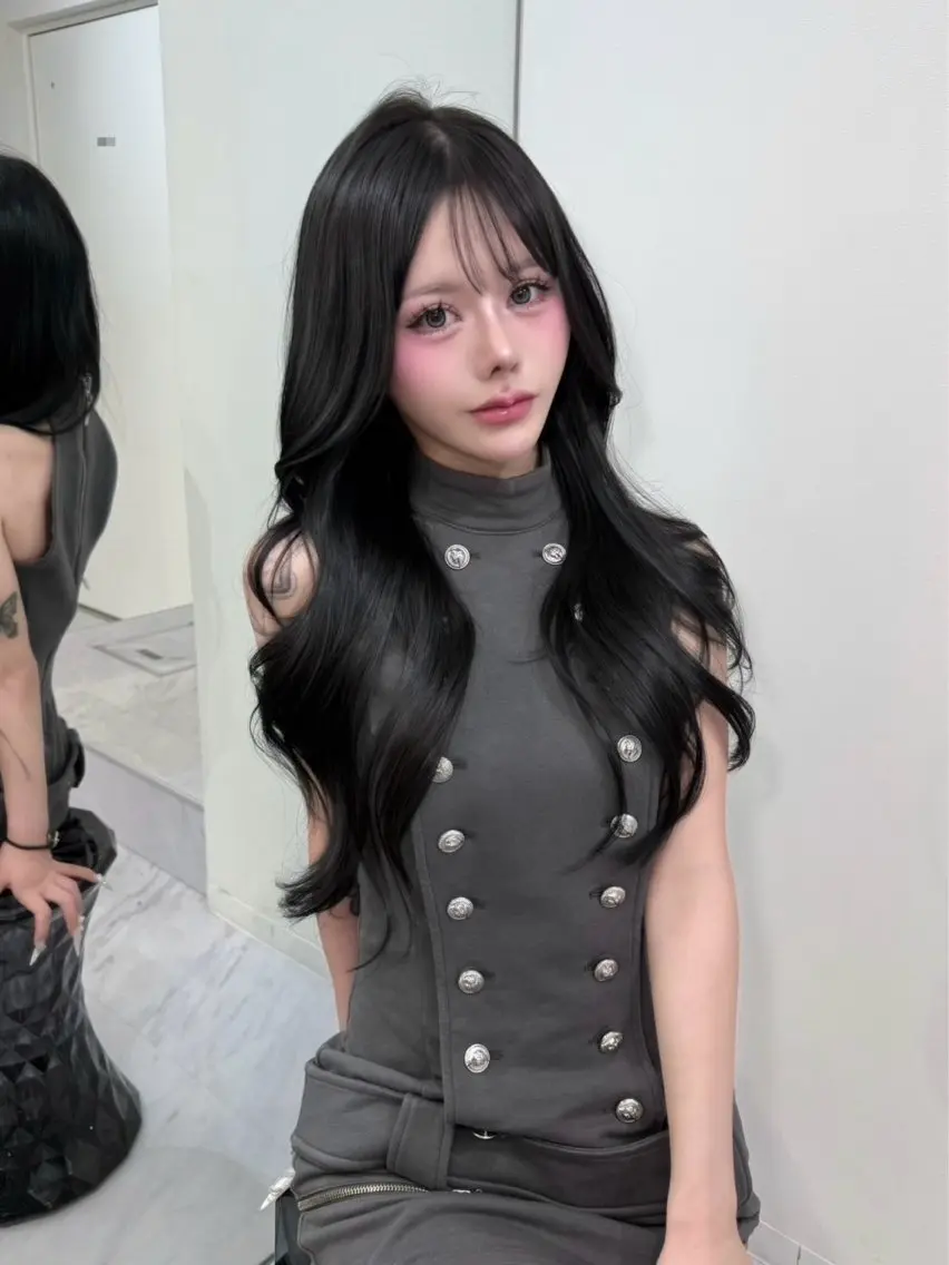 ロング 韓国風ヘア トリートメント カット ヘアカラー トリートメント りく/ハイトーン/髪 質改善/ブリーチ縮毛のヘアスタイル