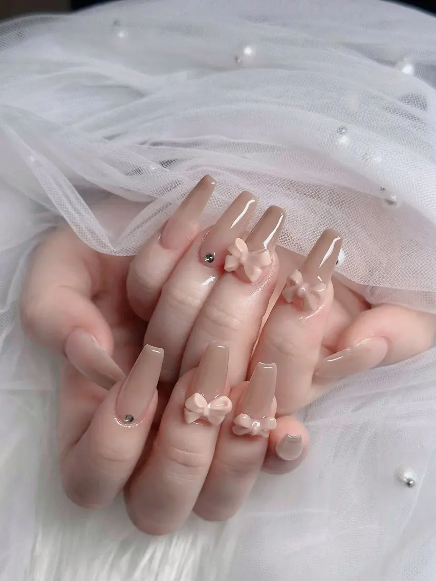 ネイル フレンチネイル ジェルネイル ガラスフレンチ ハロウィン ハート ハンドネイル H.baby Nail Salonのネイルデザイン