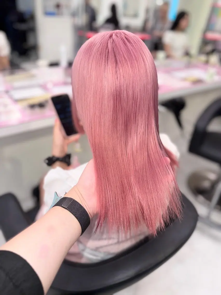 ミディアム カラー ヘアカラー トリートメント ヘアセット 🫧モテる💗ダメー ジレスハイトーン🫧のヘアスタイル