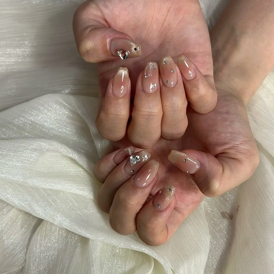 ネイル ハンドネイル 西岡 杏のネイルデザイン