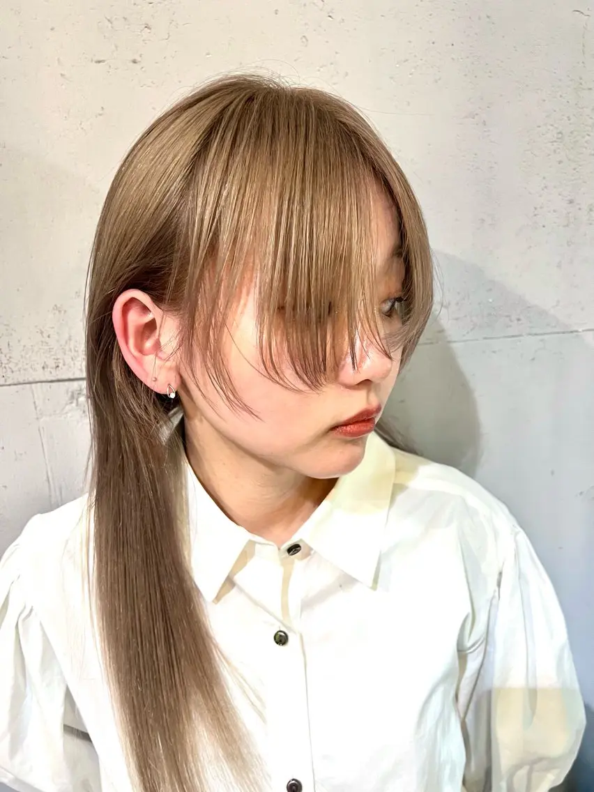 ロング カラー ベージュカラー ミルクティーベージュ うざバング カット ヘアカラー トリートメント Yuto /レイヤー、ウルフのヘアスタイル