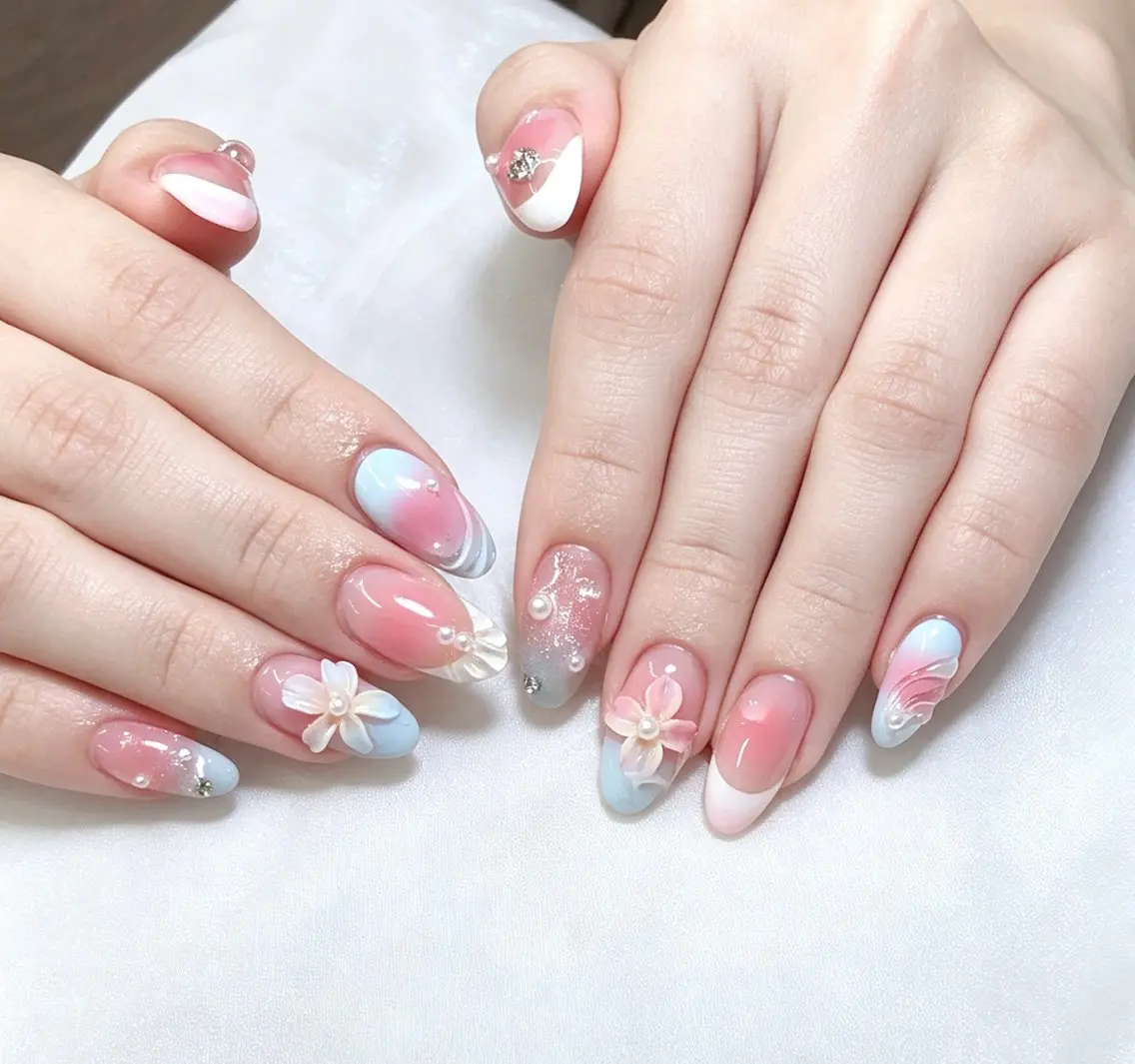 ネイル ハンドネイル Glow Minamiのネイルデザイン