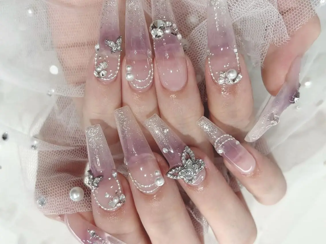 メンズ ネイル アートネイル フレンチネイル ジェルネイル キラキラネイル パラジェル Bloom kabukiのネイルデザイン