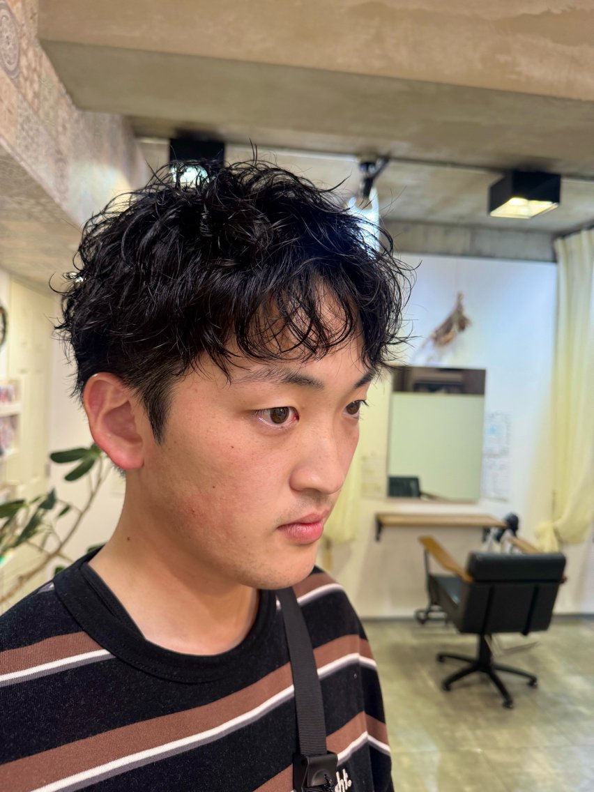パーマ メンズ 荒牧 絵美のヘアスタイル