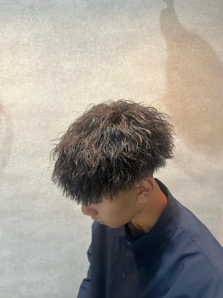 ショート カラー パーマ ヘアアレンジ メンズ キッズ 磯村 翔大のヘアスタイル