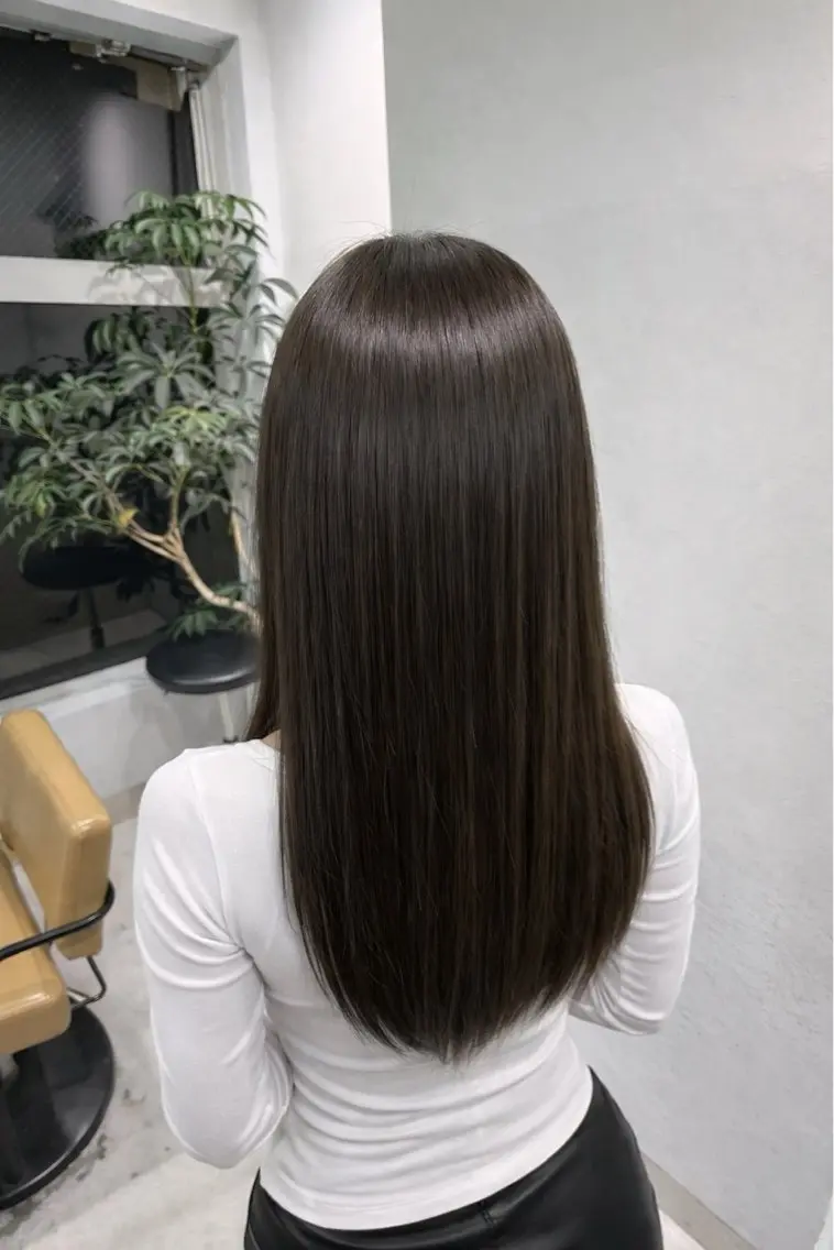 セミロング トリートメント 辻岡 悠稀のヘアスタイル